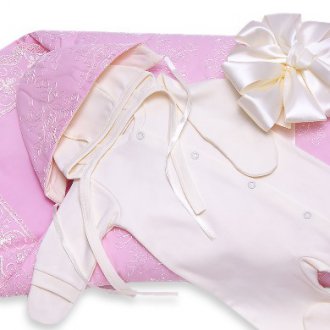 Одежда для новорожденных на выписку